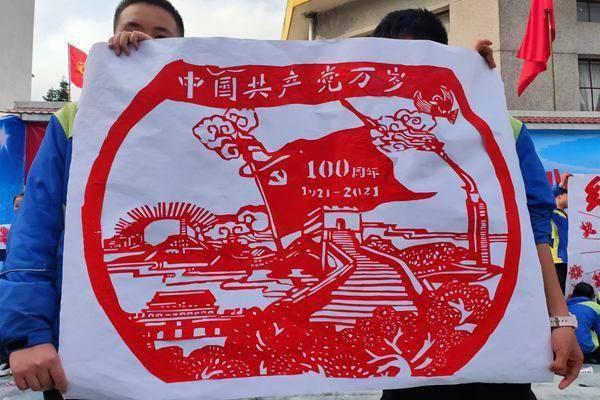 年代剧又出王炸剧，1天口碑就爆了，老戏骨演技惊艳四座